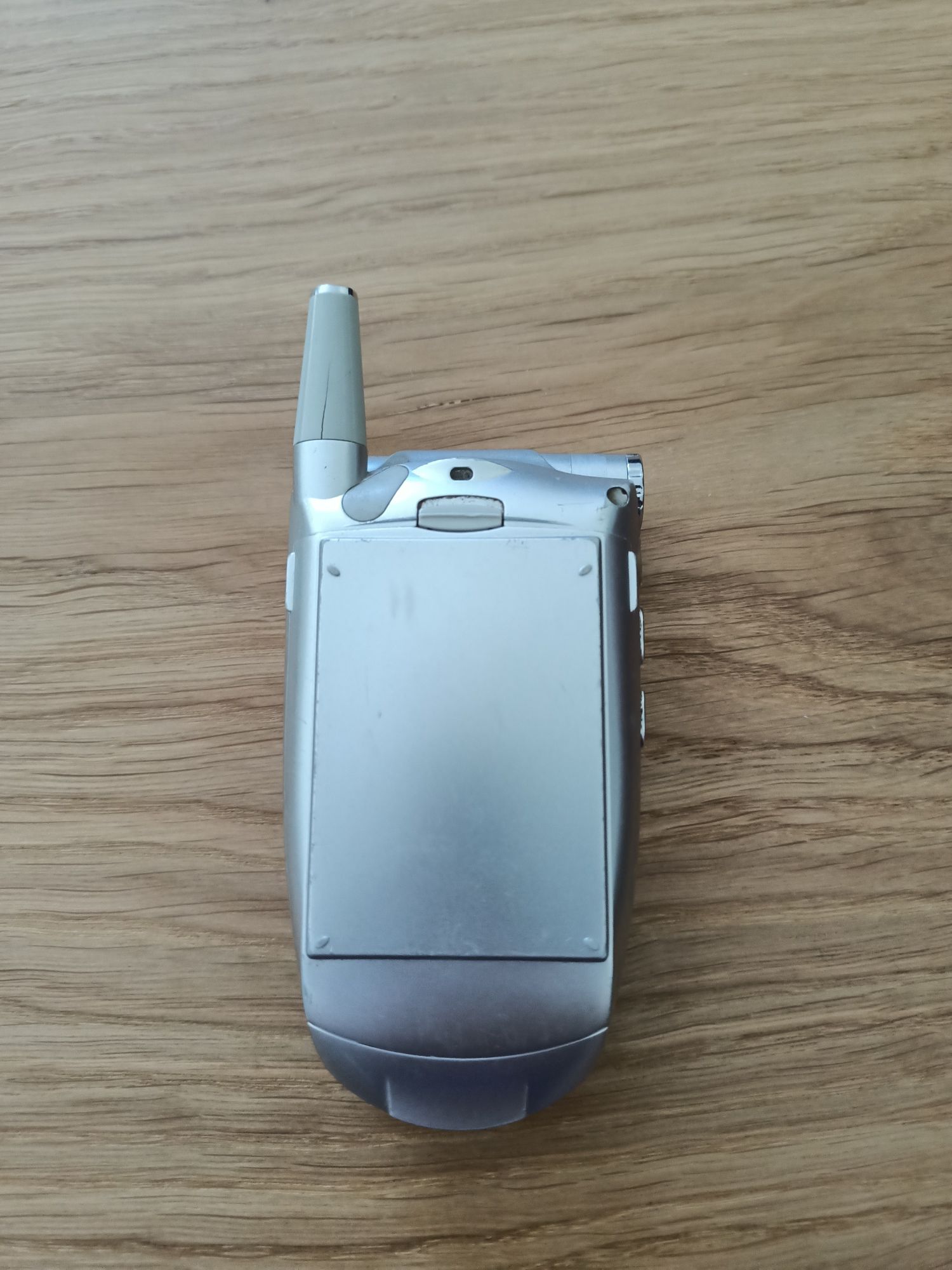 Stary telefon O2