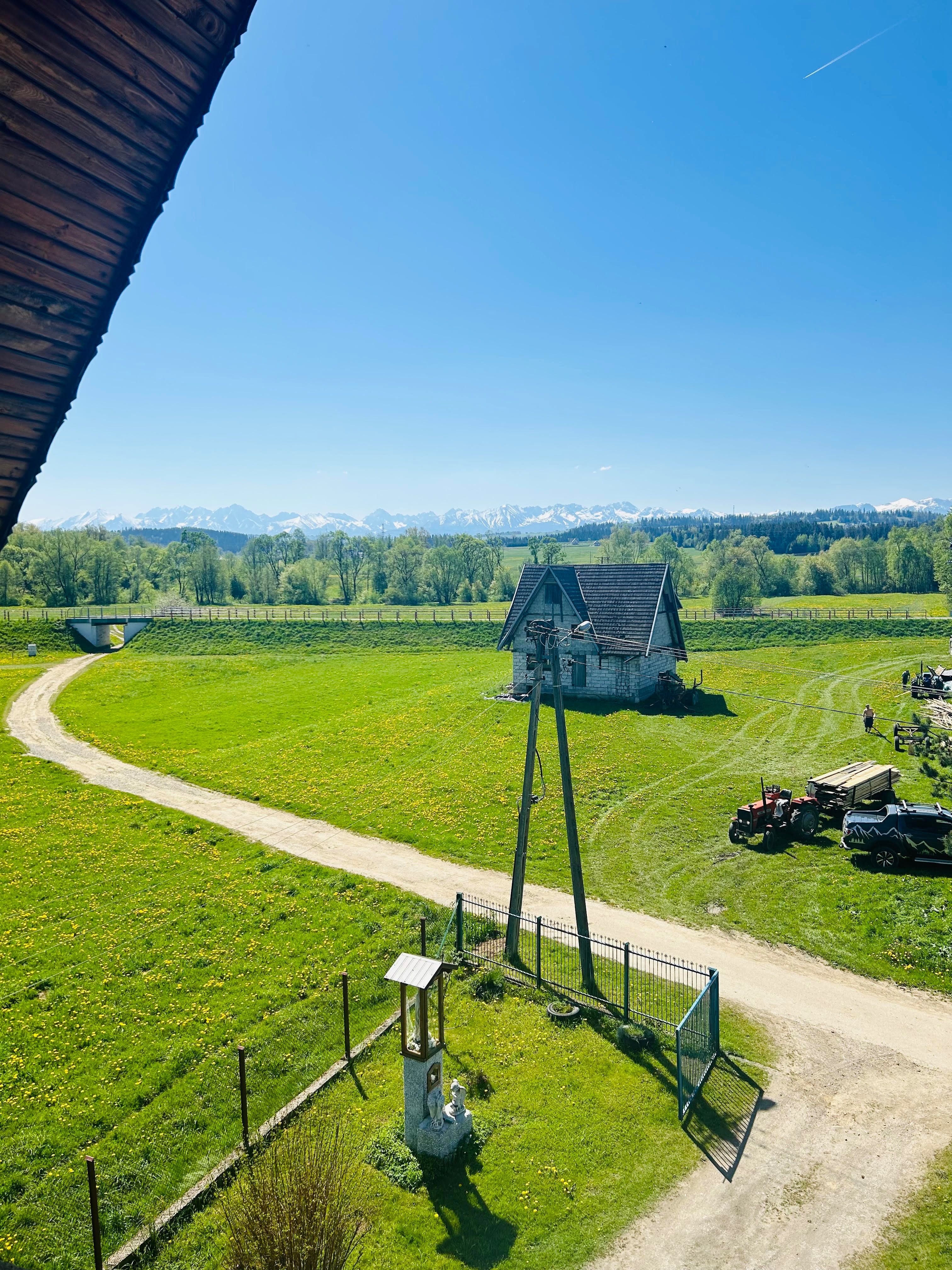 Piękna Działka wraz z dużym domem niedaleko Zakopane