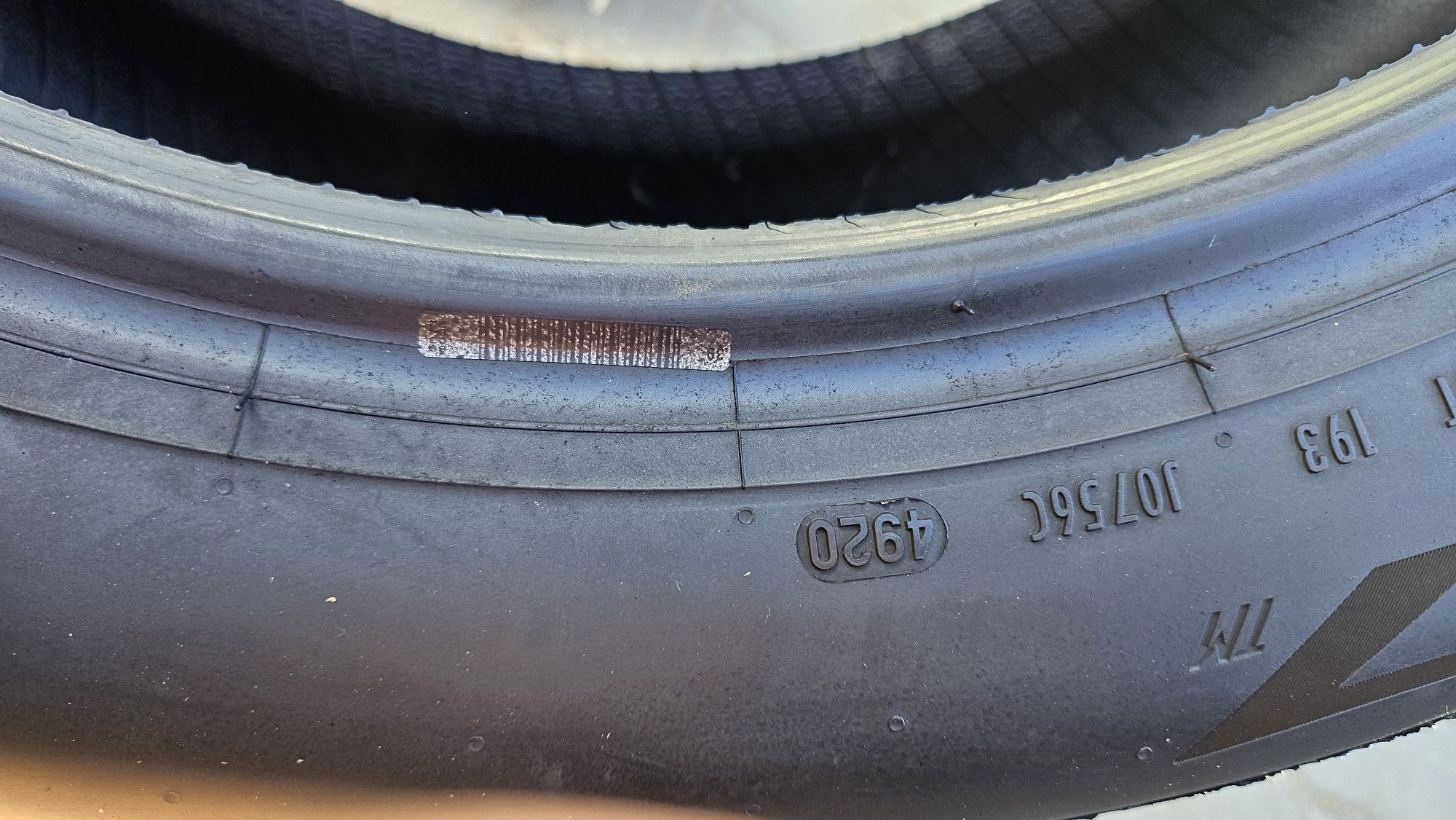 215/55/17 Pirelli Cinturato P7.  94 V