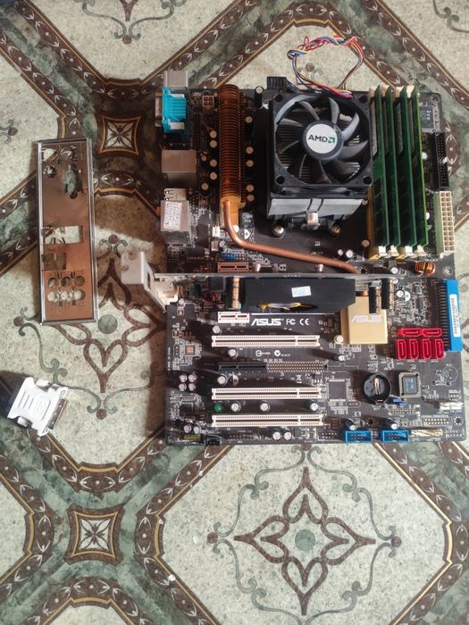 Рабочий комплект ПК (2 ядра, ddr2 3,5гб, видеокарта 512мб)