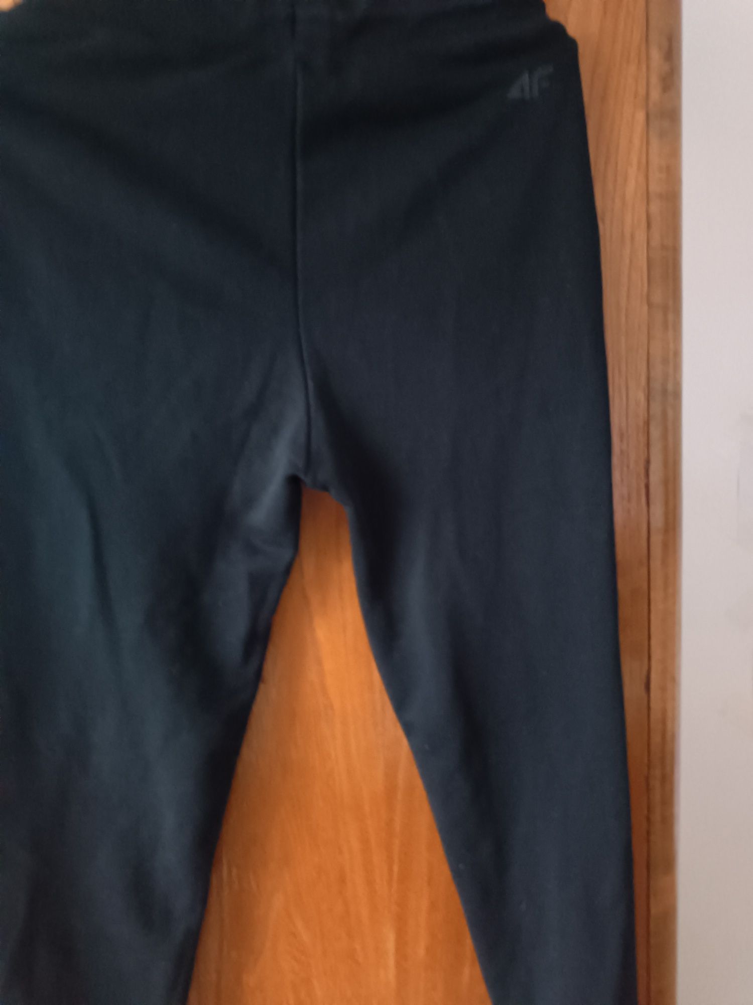 Spodnie chłopięce dresowe 4F 152