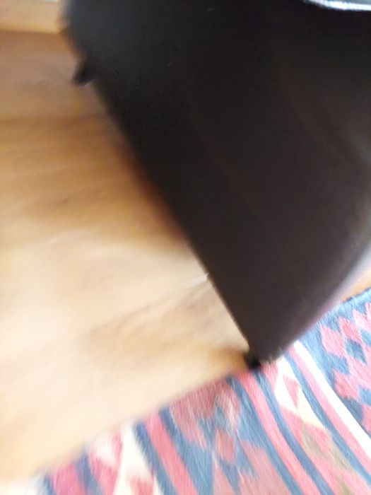 Sofá pele preto moderno usado