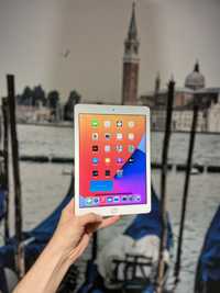 планшет Apple iPad Air 2 64gb 9.7 Gold з гарантією. для навчання/ігор