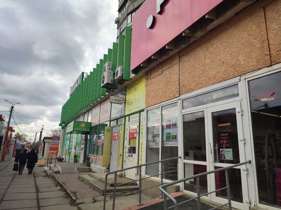 Оренда приміщеня 40,5 м2/ пр. Ювілейний 57/106/ червона лінія