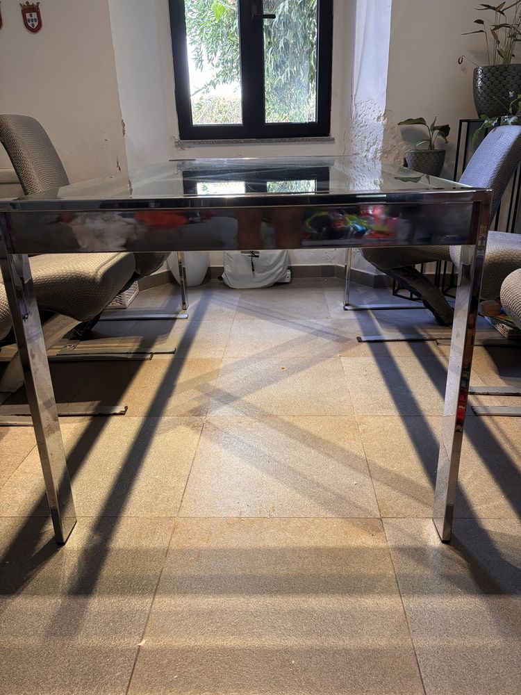Vendo Mesa de jantar