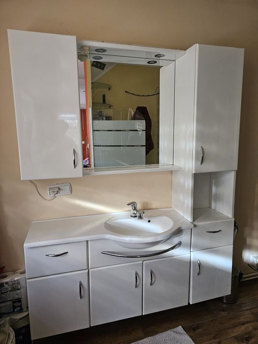 Zestaw mebli łazienkowych 140cm Komplet Szafka Umywalka Lustro Słupek