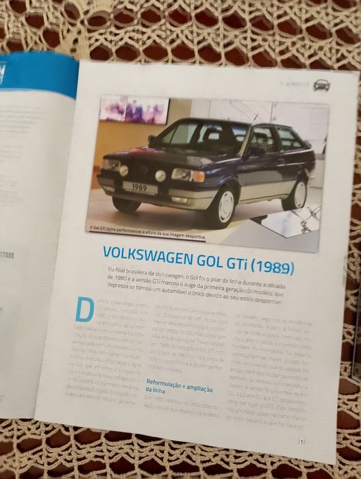 Carro Volkswagen golf em miniatura