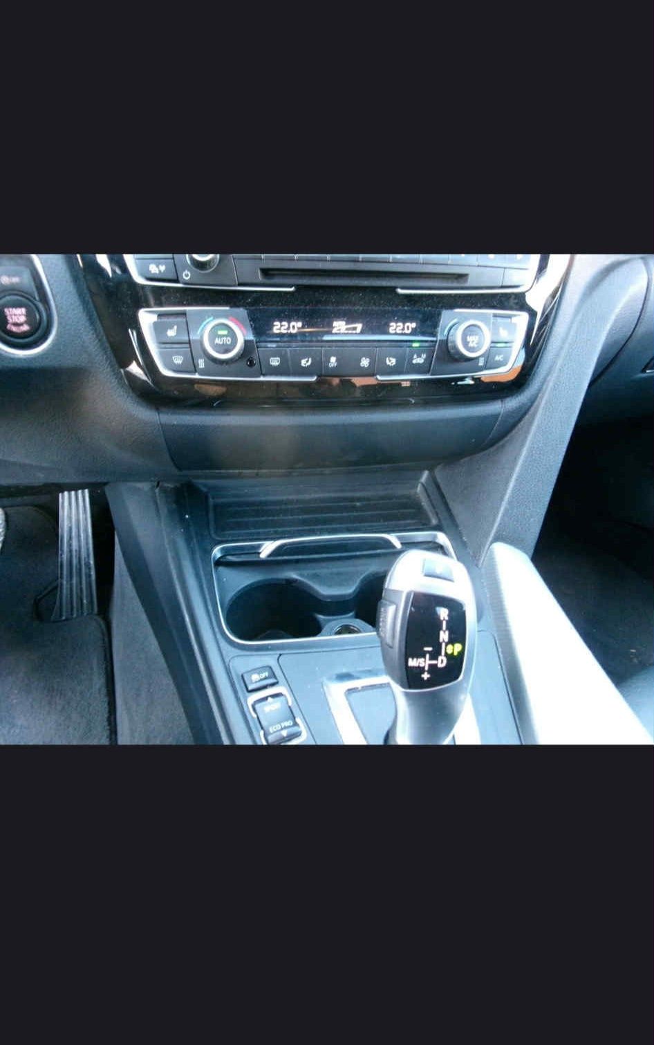 BMW  Série 3  330e Pack M