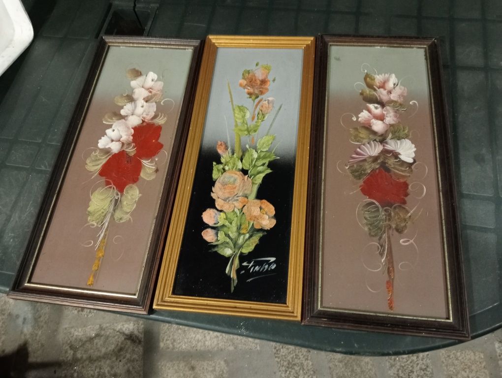 Quadros com uso um bocado desgastados