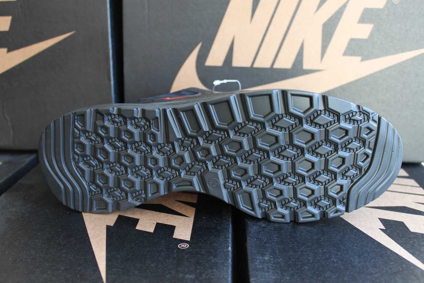 Nike AIR- потрясающие кожаные кроссовки туфли кросівки.(19-10чер.кожа)