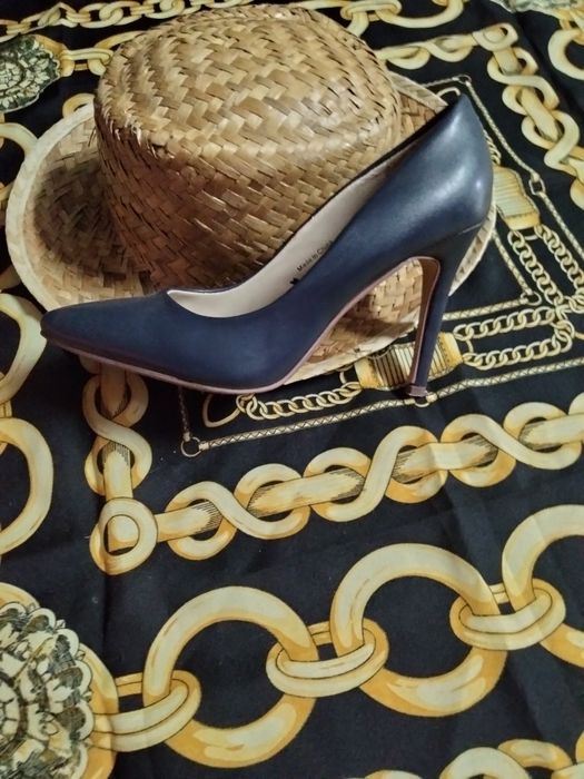 Vende-se sapatos de mulher n37