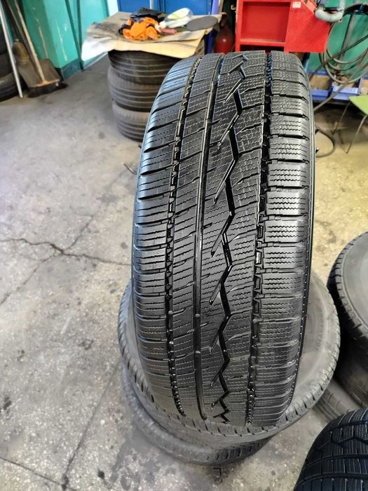 Opony zimowe TOYO 225/60 R17 2021r.