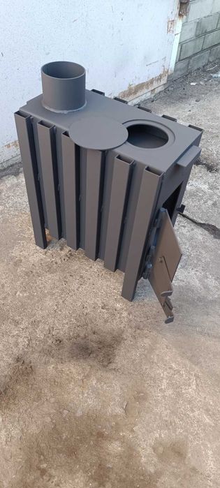 Буржуйка з подвійною камерою горіння на 35 кв м