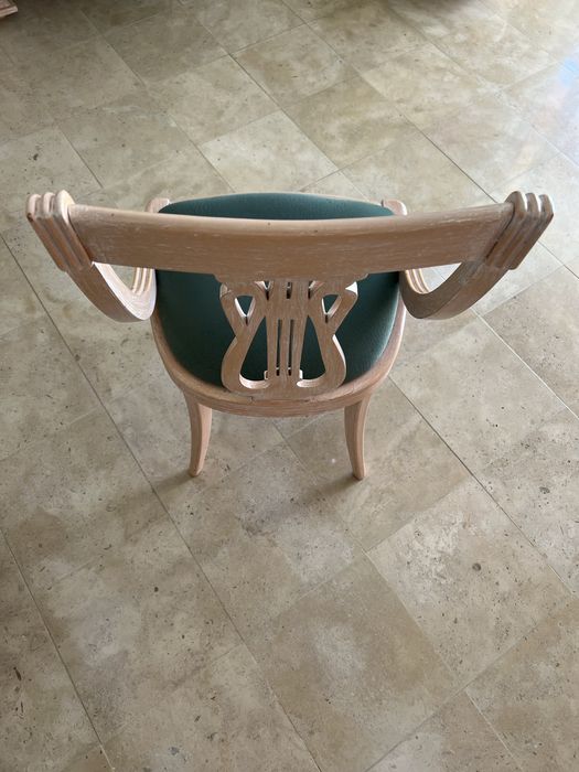 Conjunto de 8 Cadeiras Sala de Jantar + Movel Aparador + Movel Vitrine