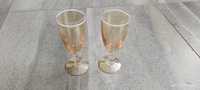 Dwa kieliszki do szampana wina