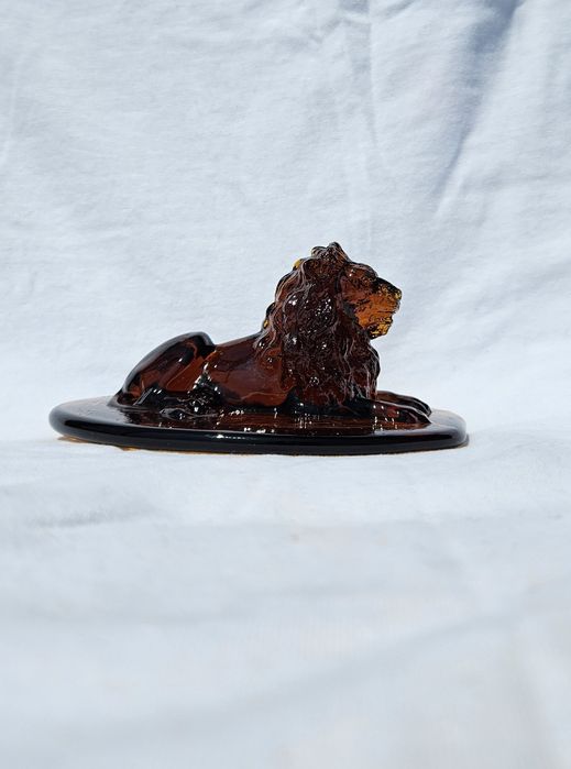 Przycisk do papieru lew ZąbkowicePrzycisk do papieru w kształcie lwa.