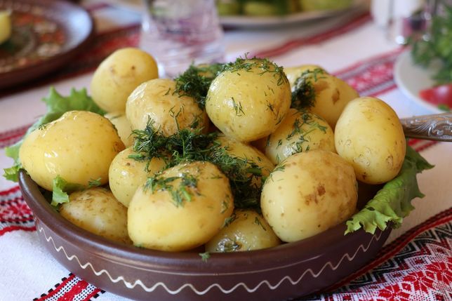 Młode ziemniaki Polskie codziennie świeże na komunię wesele chrzest