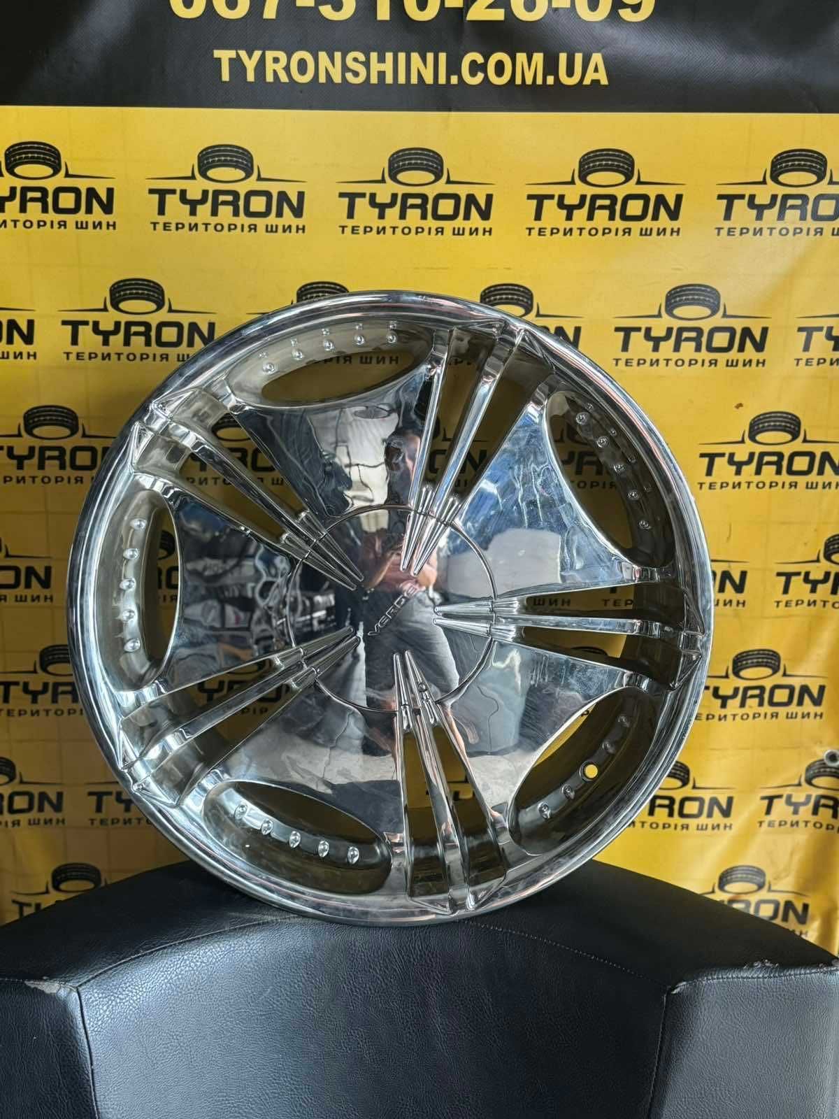 Нові титанові диски R20 6*139.7 8.5J ET15 DIA108.1 VERDE V78 HELIX
