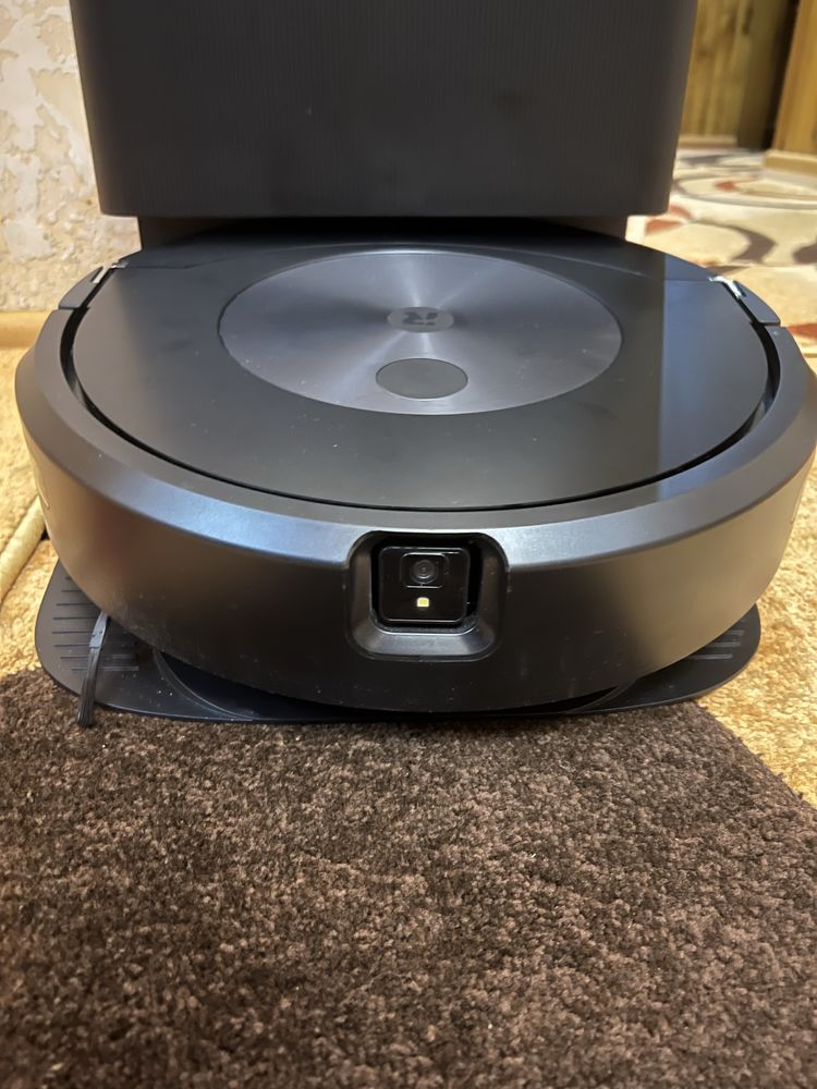 Робот-пилосос iRobot Roomba Combo J7+