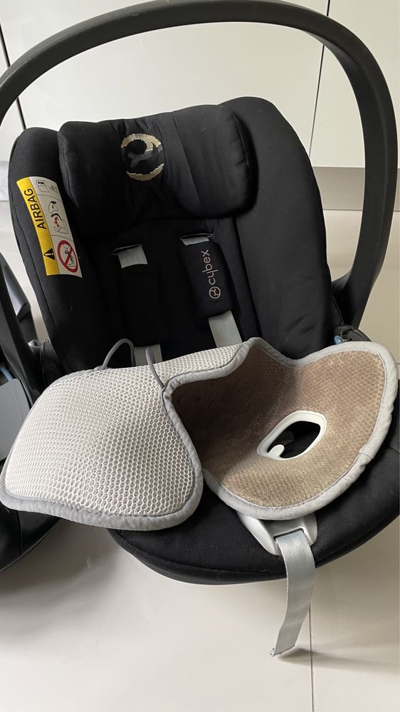 Ovinho Cybex Cloud Q com Base Isofix + acessórios