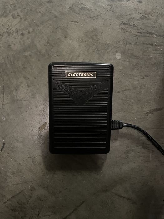 Máquina costura SINGER