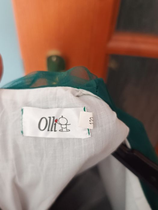 Неймовірно красиве плаття на випускний у садочок