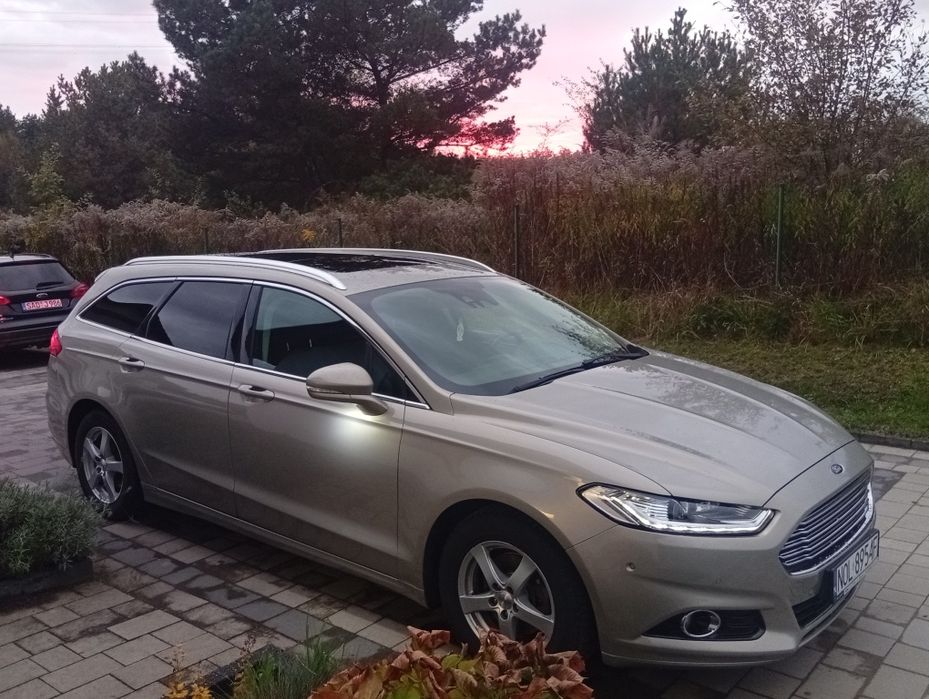 Titanium, LED, BLIS, HUD, tempomat aktywny, alkantara