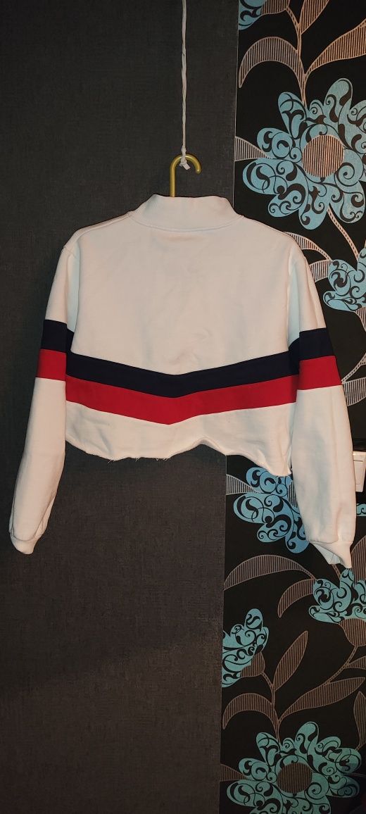 Bluza krótka (obcięta) FILA