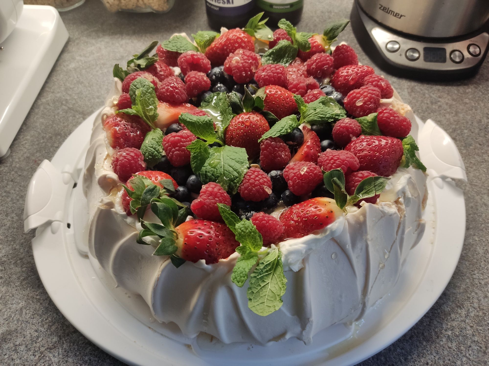 Domowe bezy/pavlova