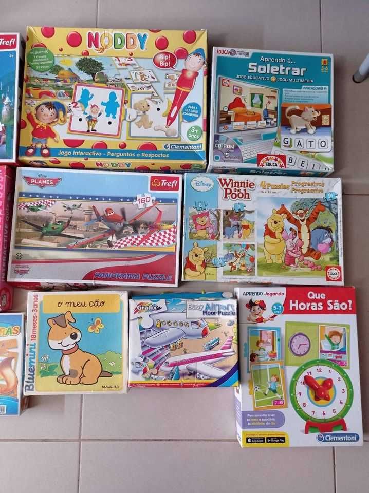Conjunto de jogos e puzzles