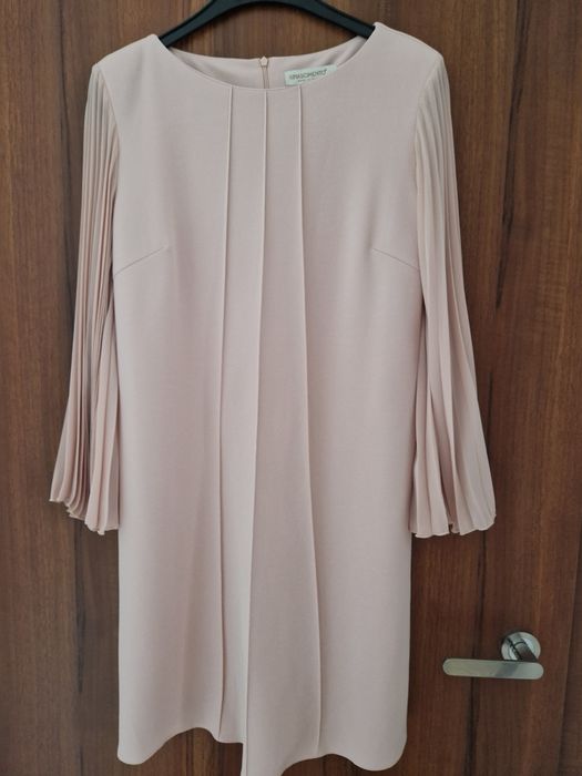 Elegancka sukienka Rinascimento, r. M