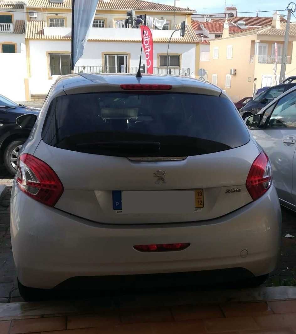 PEUGEOT 208 1.2 VTi Active