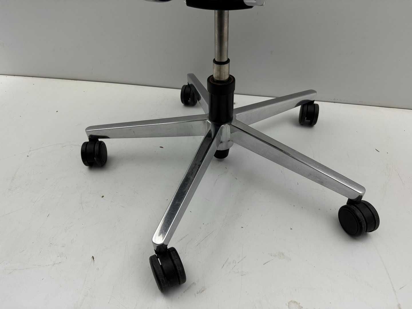 SEDUS BLACK DOT-102 krzesło biurowe czarne fotel obrotowe kółka