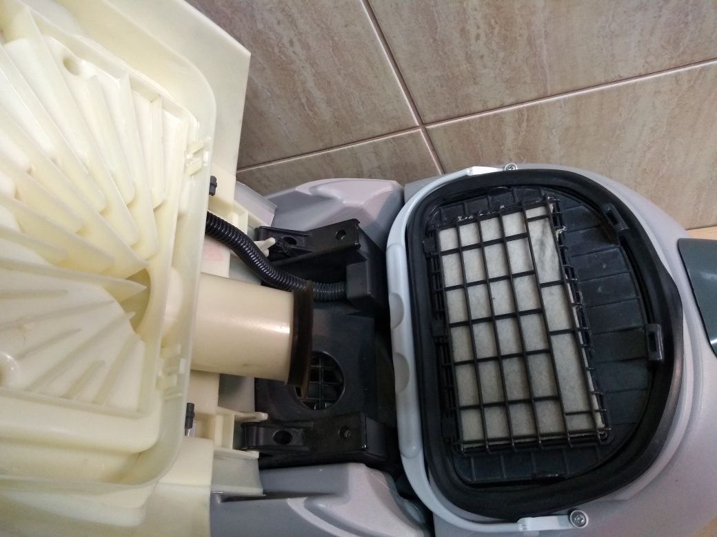 Odkurzacz Zelmer Wodnik Trio model 619.5.D5S
