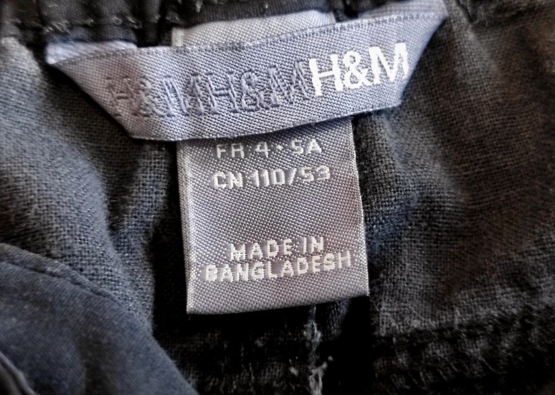 Krótkie spodenki bermudy czarne  dłuższe H&M 110