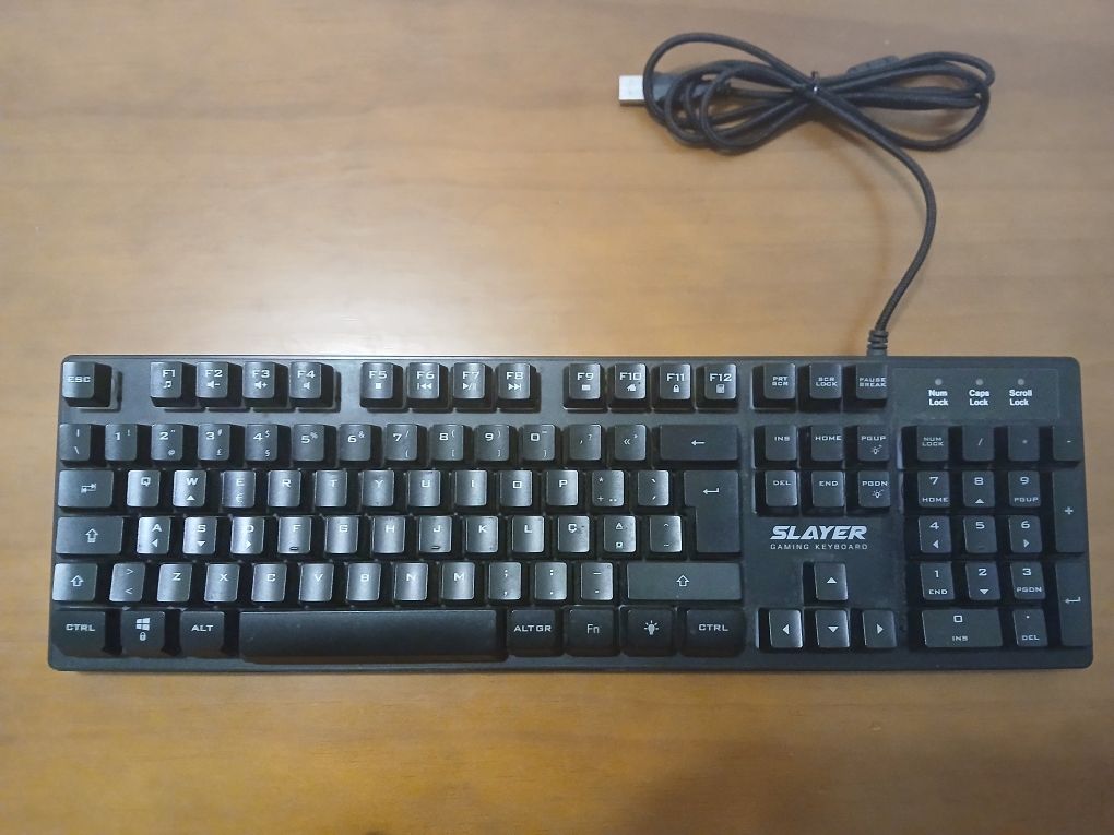 Teclado semi-mecanico 100%