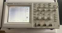 Szybki cyfrowy oscyloskop Tektronix TDS-220 2CH