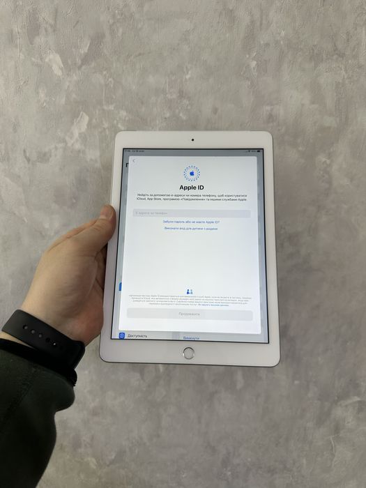 iPad 6, 32 ГБ, Wi-Fi.