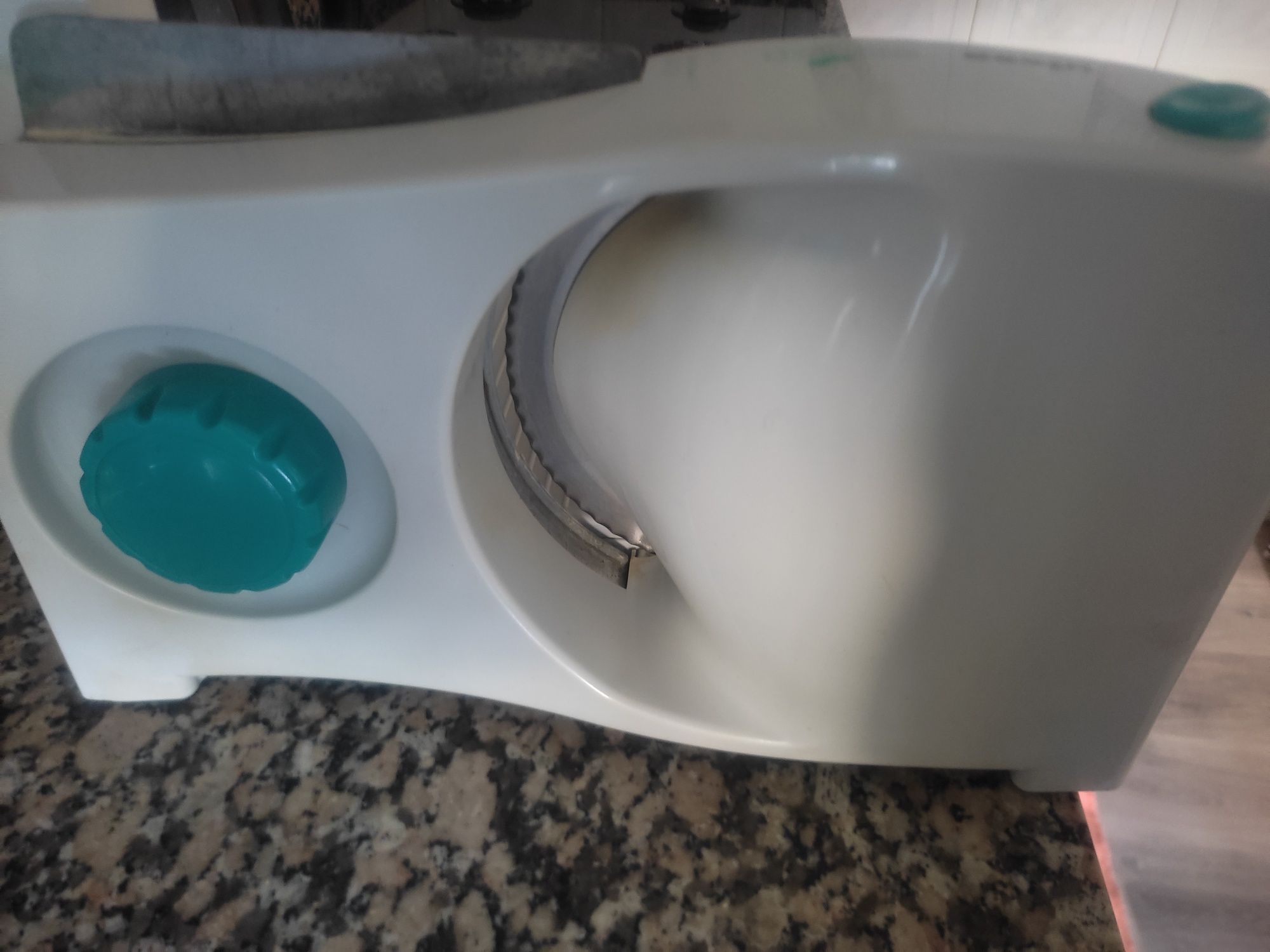Máquina de cortar queijo e fiambre