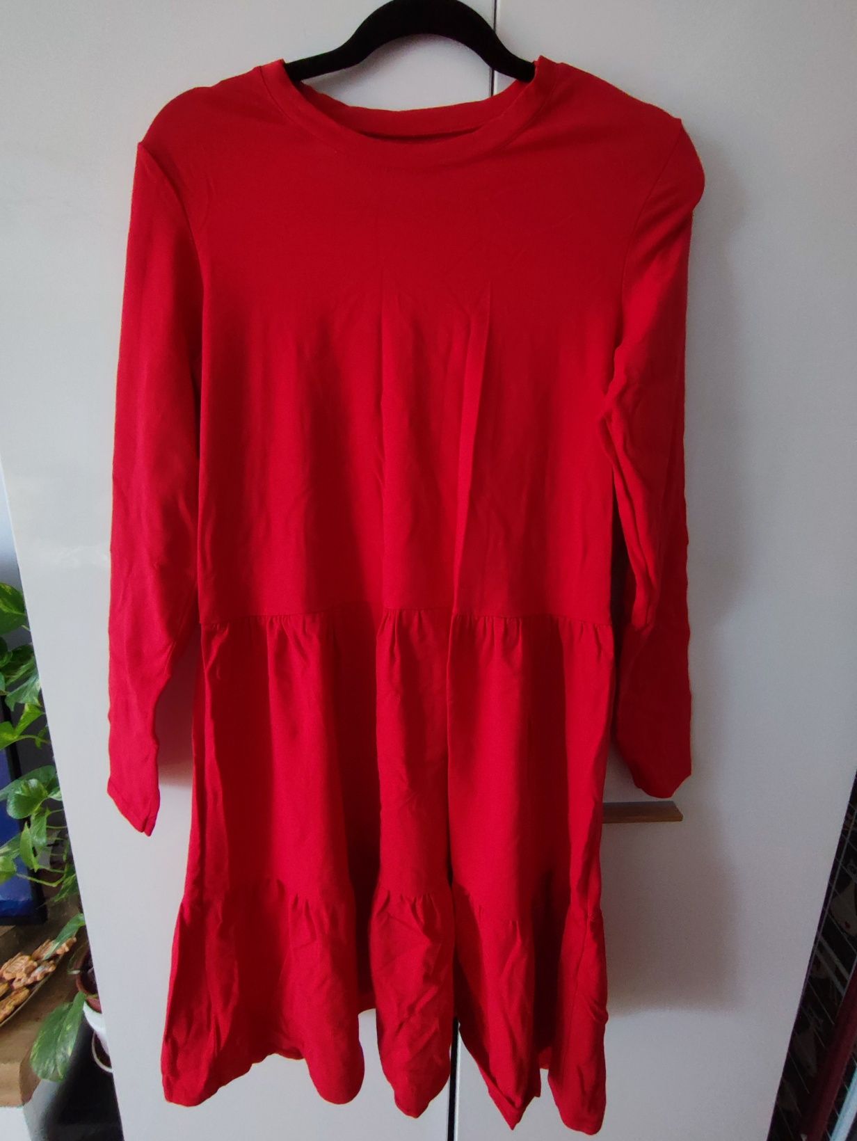 Sukienka czerwona babydoll z falbanami