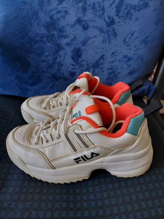 Кросівки Fila білі