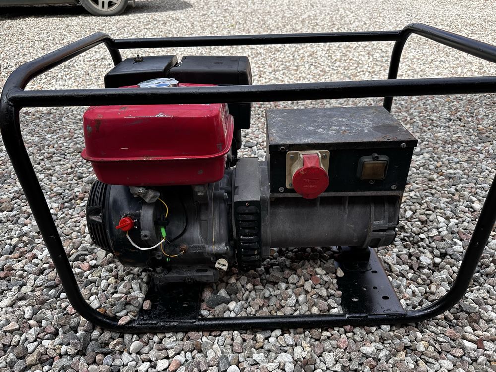 AGREGAT prądotwórczy 400V HONDA gx390 EXT6500 trójfazowy