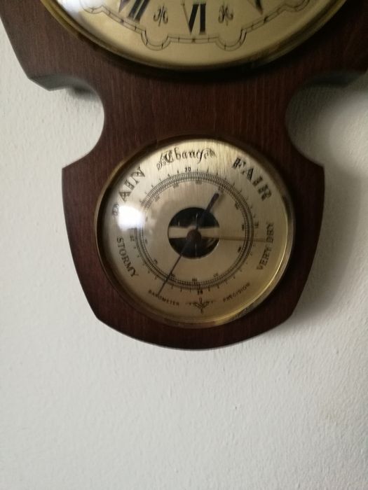 Relógio barómetro termómetro