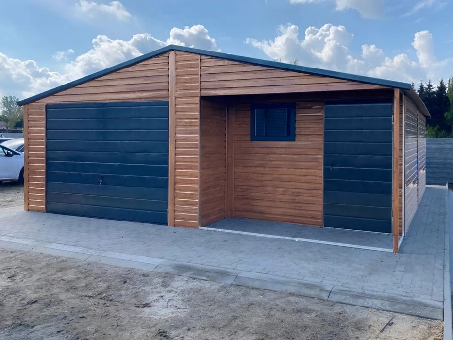 Garaż jednostanowiskowy 7x8 m - Dach dwuspadowy, Brama uchylna, Drewno