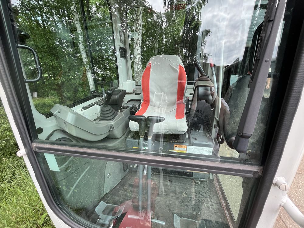 Mini koparka takeuchi tb 216