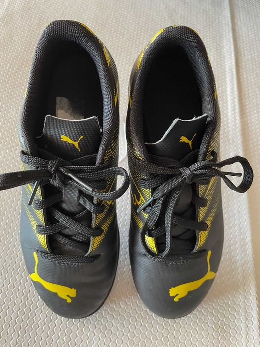 Chuteiras de Criança Puma Relva Sintética