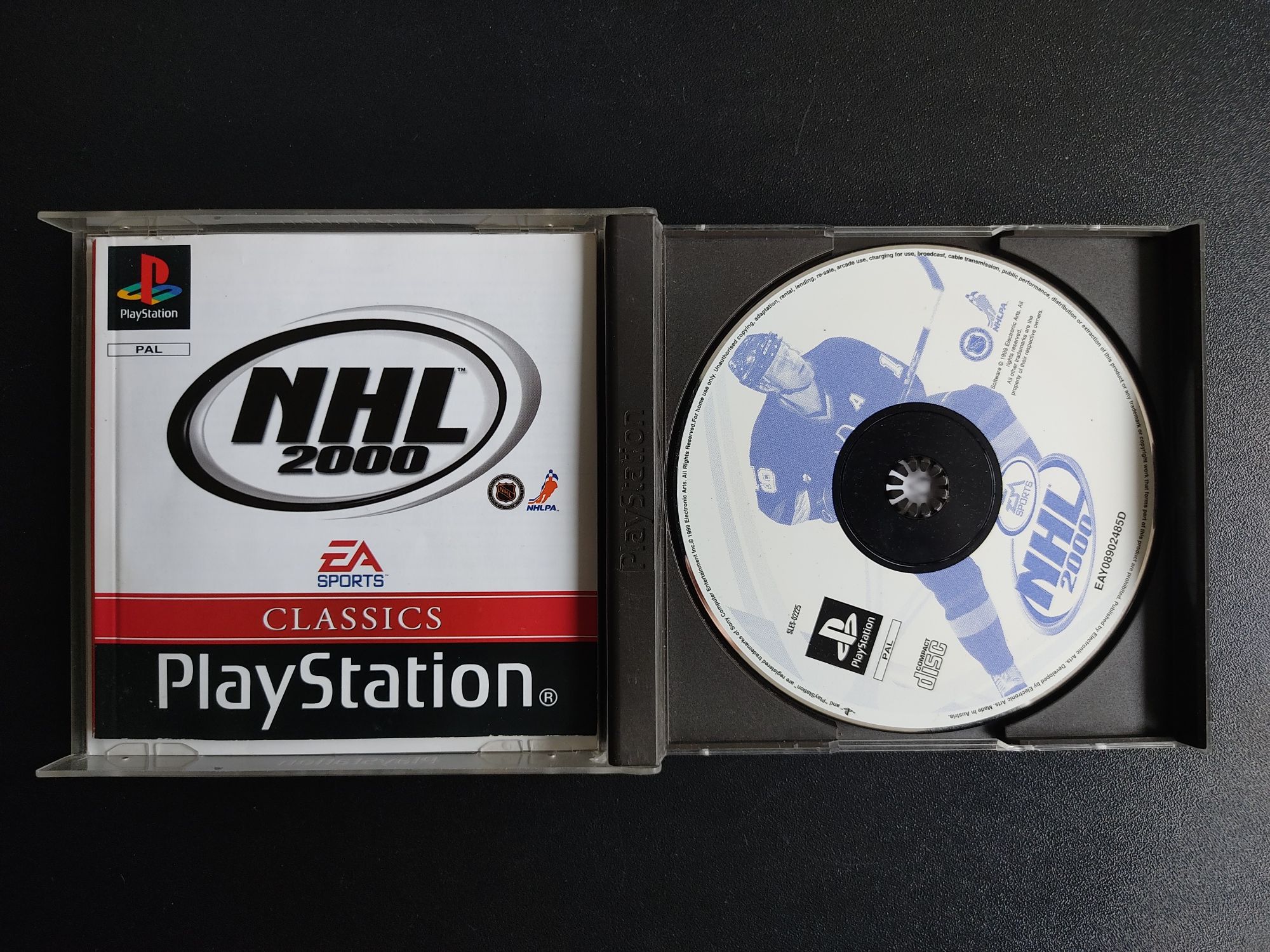 Jogo para a PlayStation - NHL 2000