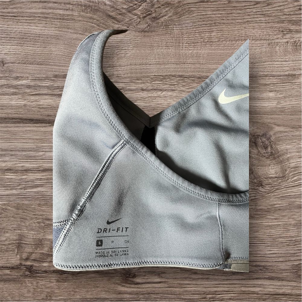 Top stanik biustonosz sportowy Nike S 36