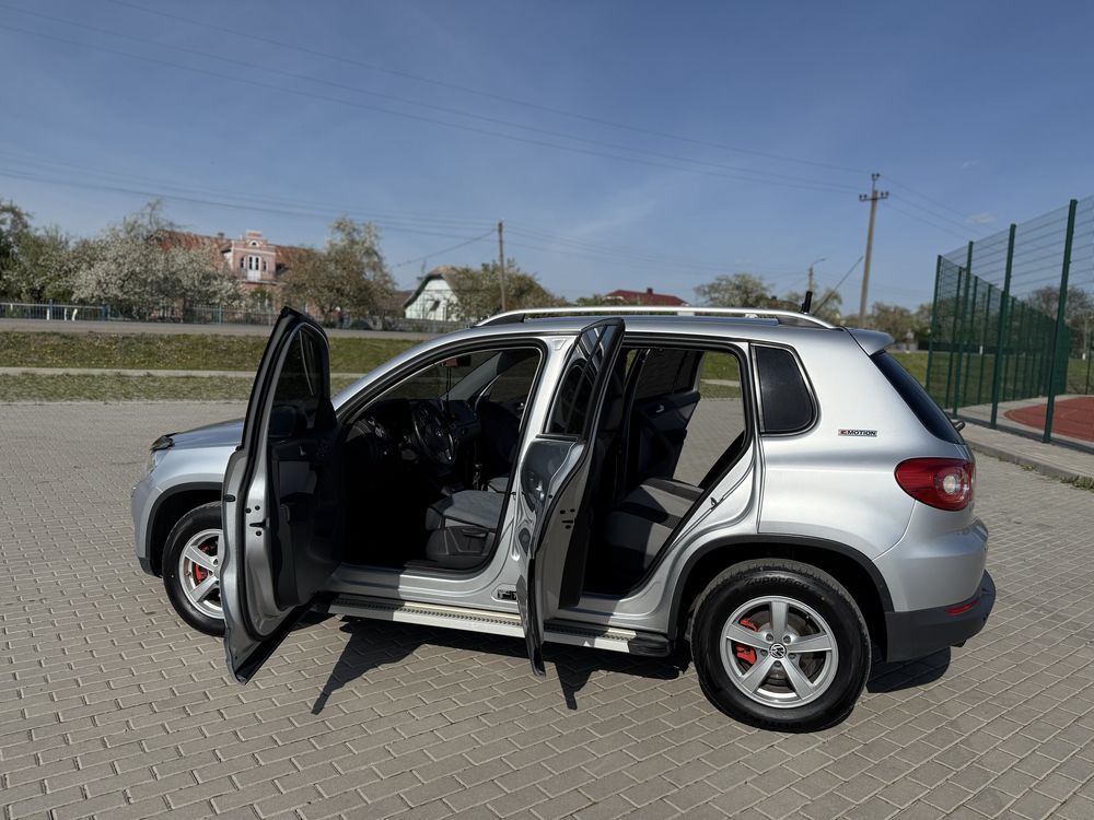 Продам своє власне авто