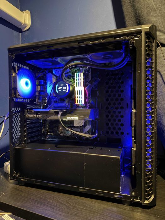 Komputer stacjonarny RTX 3060 12gb, Ryzen 7 5800X